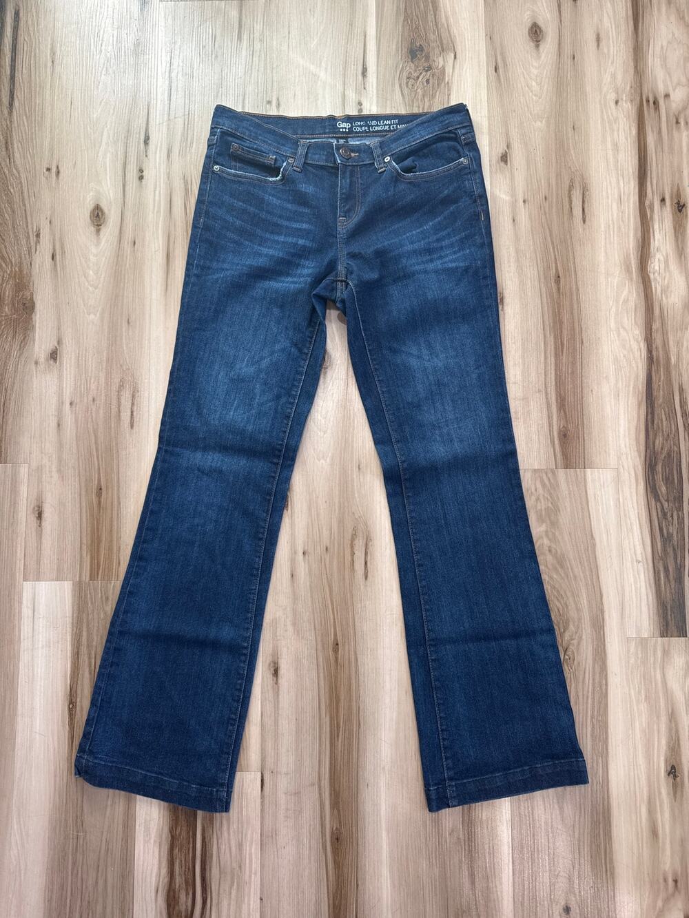 Gap Long and Lean Fit Dark Blue Jeans Women's Size 8L
